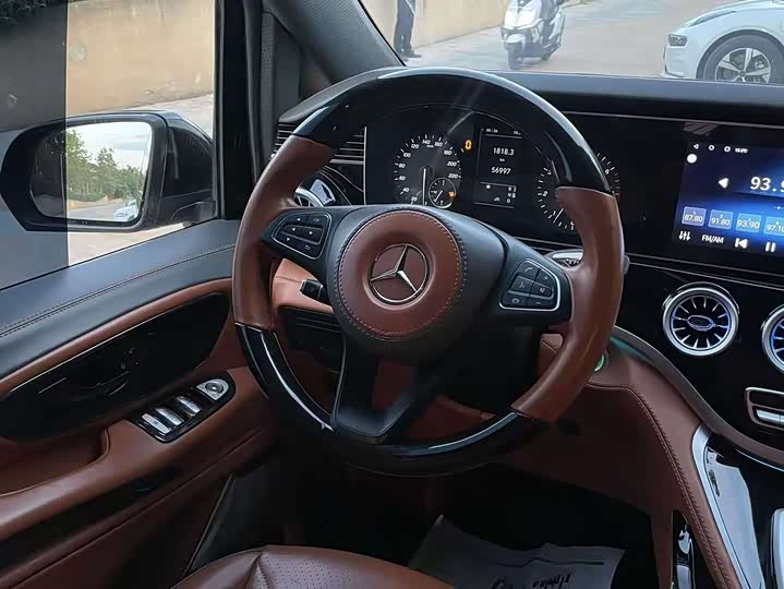 Фото 12 - Mercedes-Benz Vito