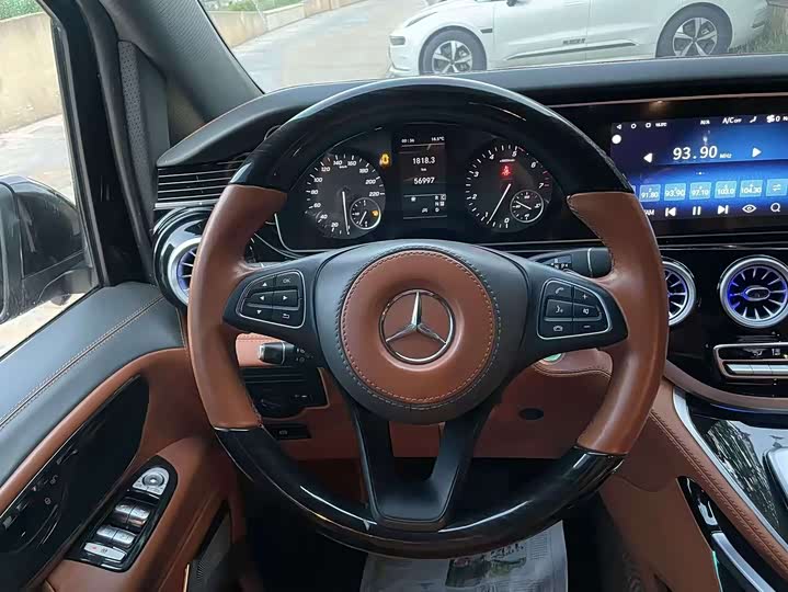 Фото 13 - Mercedes-Benz Vito