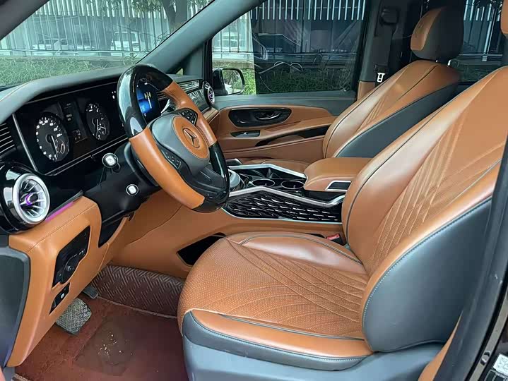 Фото 9 - Mercedes-Benz Vito