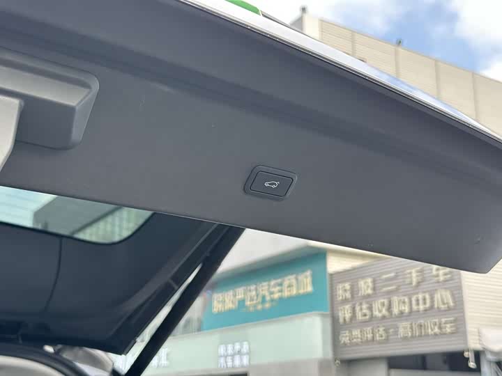 Фото 16 - XPeng X9