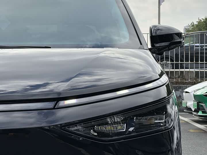 Фото 7 - XPeng X9