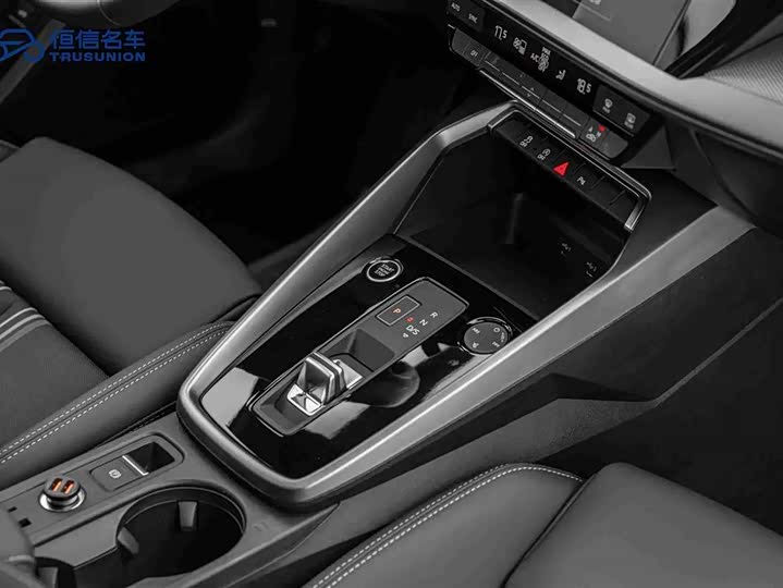 Фото 19 - Audi A3