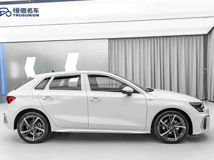 Фото 4 - Audi A3