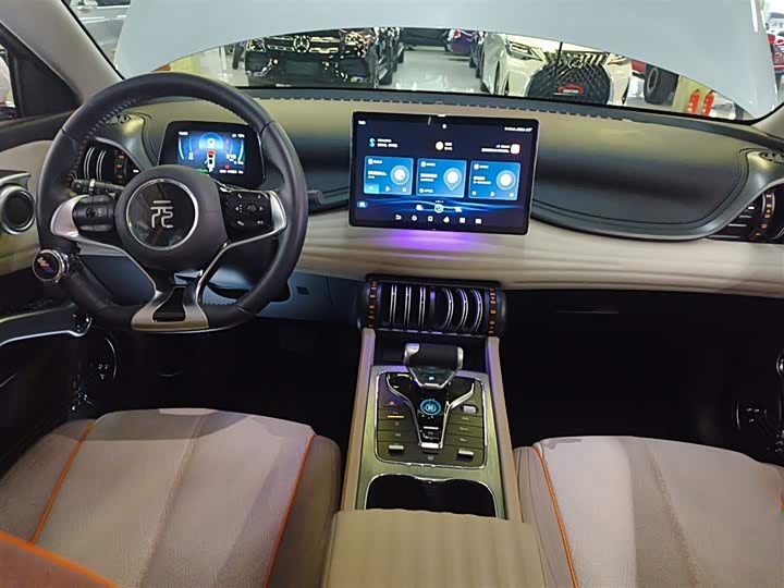 Фото 10 - BYD Yuan Plus