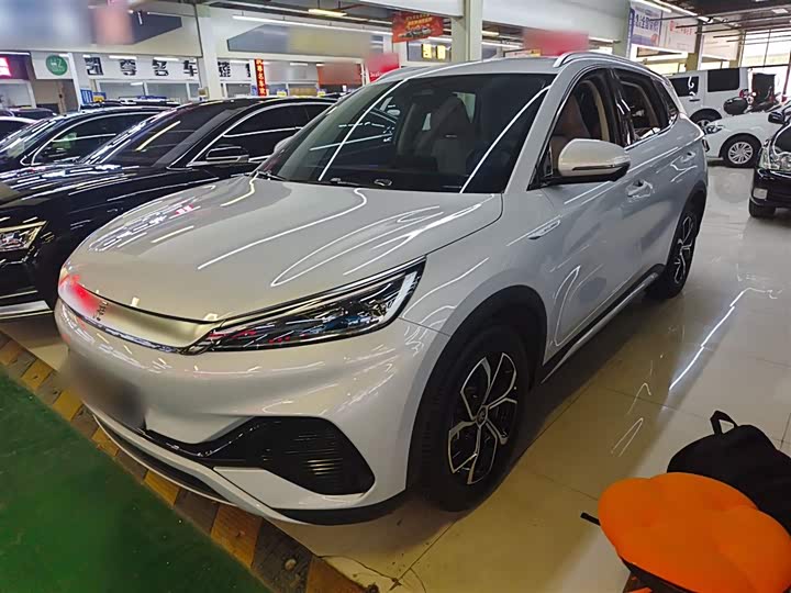 Фото 2 - BYD Yuan Plus