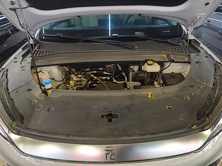 Фото 20 - BYD Yuan Plus