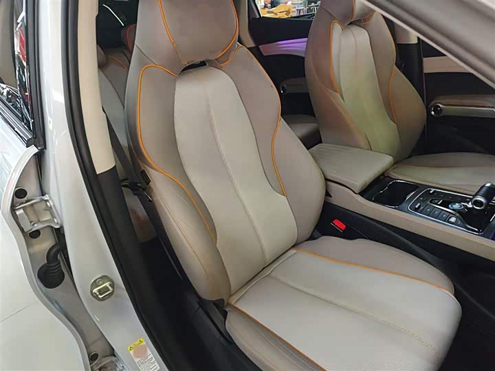 Фото 25 - BYD Yuan Plus