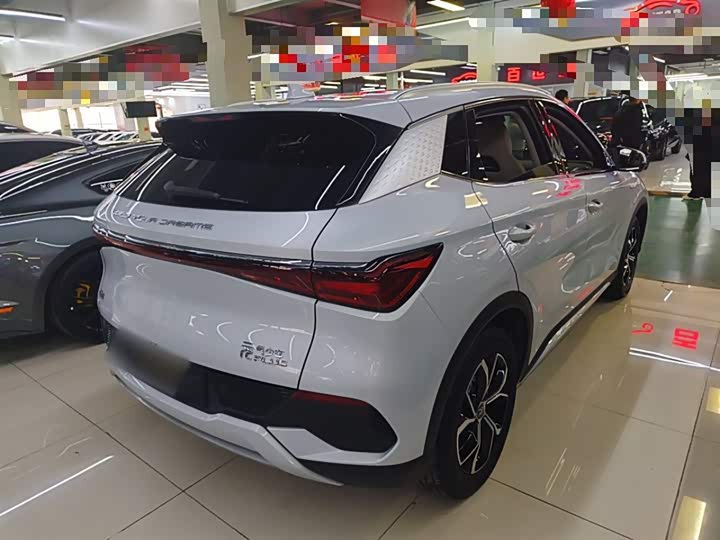 Фото 7 - BYD Yuan Plus