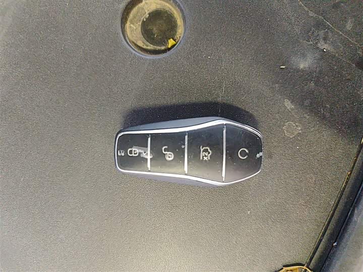 Фото 9 - BYD Yuan Plus