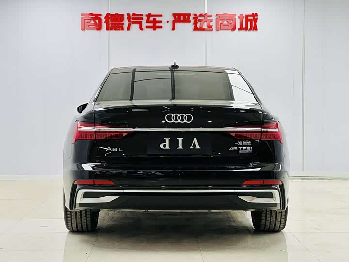 Фото 5 - Audi A6L