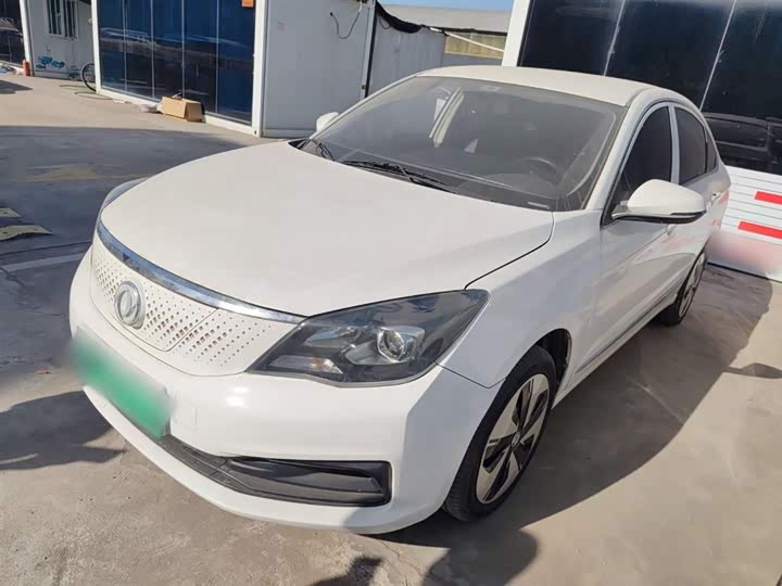 Фото 2 - Dongfeng Aeolus E70