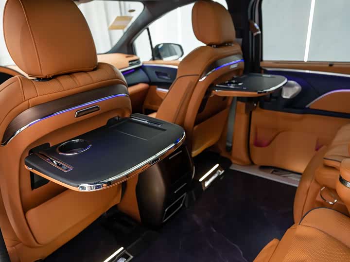 Фото 11 - Toyota Sienna