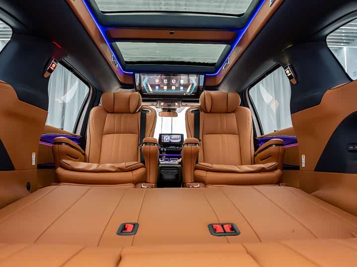 Фото 15 - Toyota Sienna