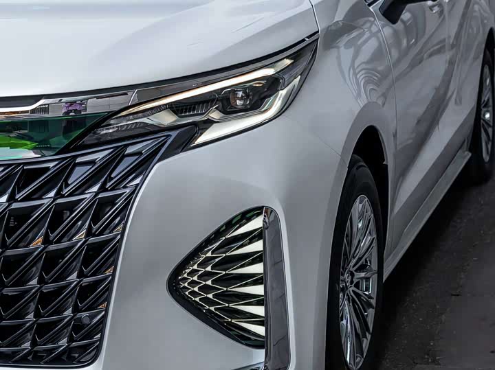 Фото 5 - Toyota Sienna