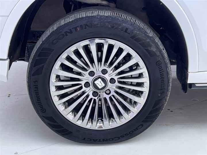 Фото 11 - Tank 500