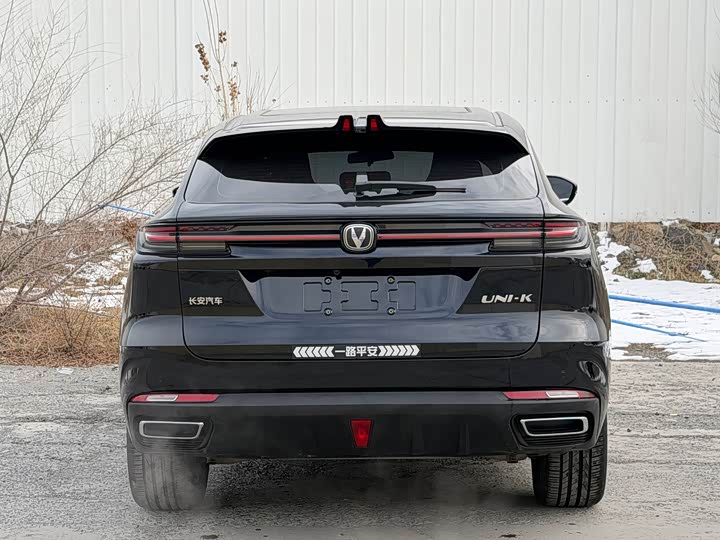 Фото 5 - Changan UNI-K Hybrid