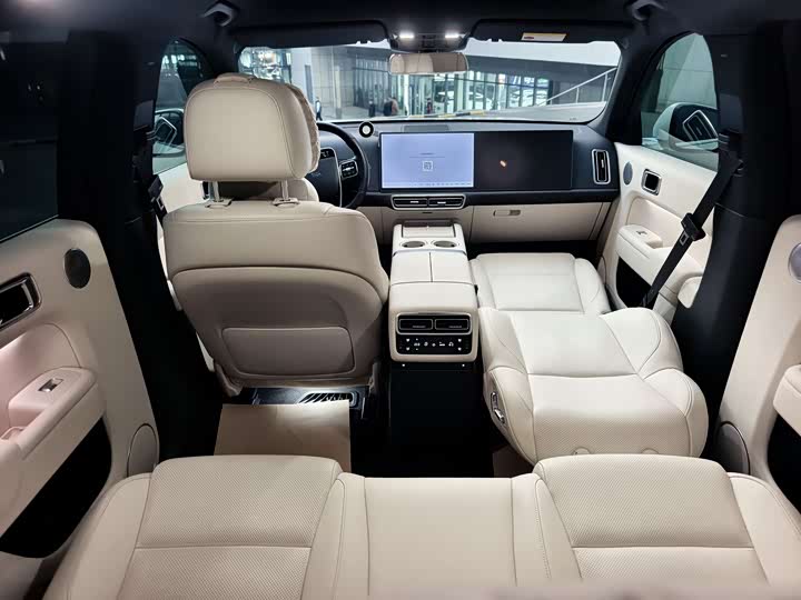 Фото 8 - LiXiang L7