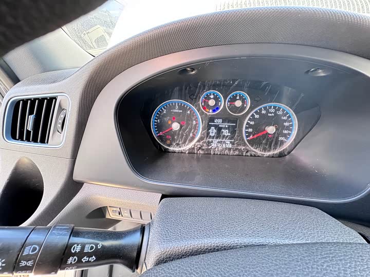 Фото 11 - Foton Tuyano