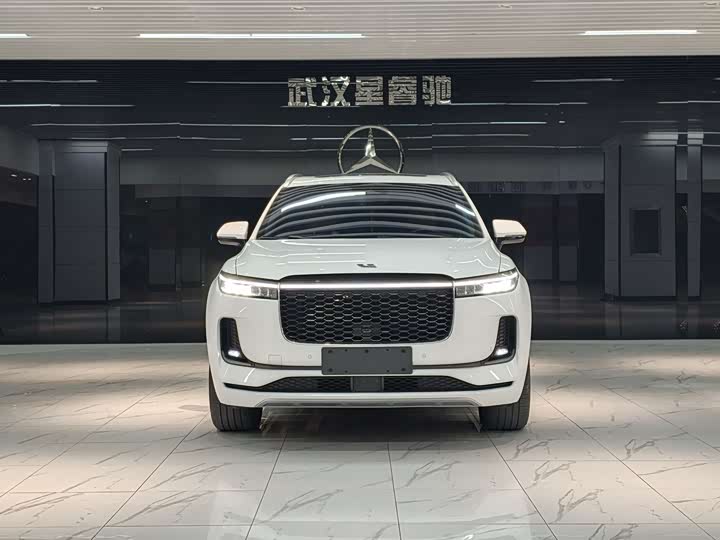 Фото 2 - LiXiang One