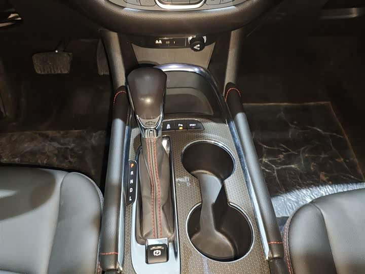 Фото 14 - Chevrolet Malibu XL