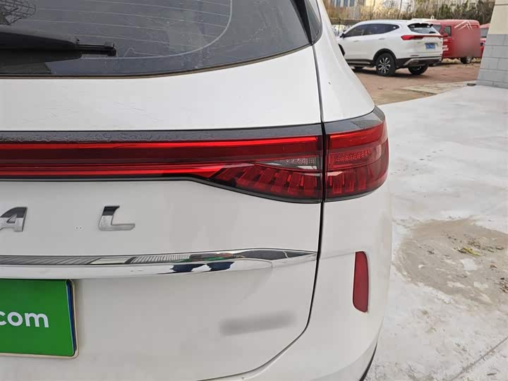 Фото 8 - Haval H6