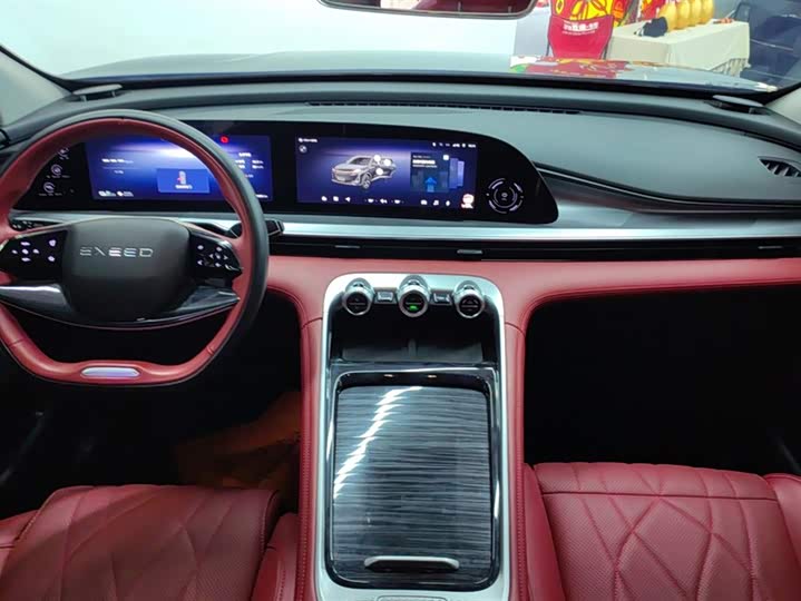 Фото 12 - Exeed RX C-DM Hybrid