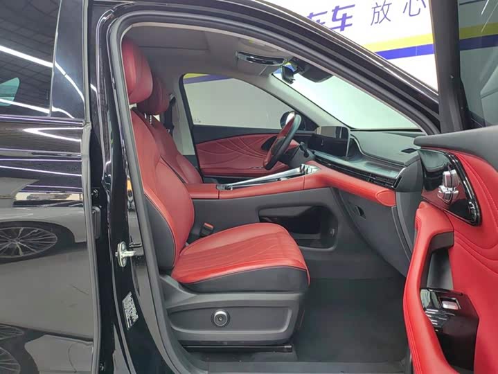 Фото 8 - Exeed RX C-DM Hybrid