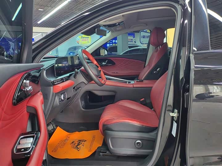 Фото 9 - Exeed RX C-DM Hybrid