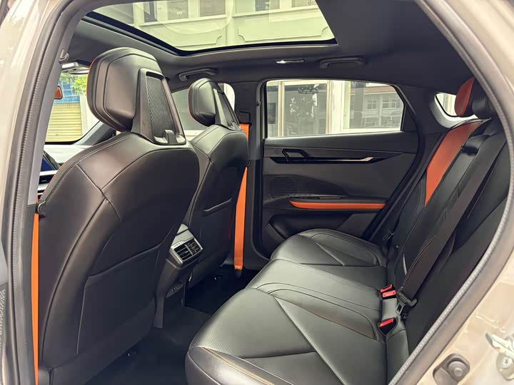 Фото 12 - Changan UNI-V