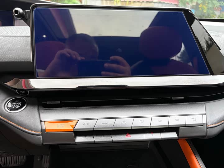 Фото 14 - Changan UNI-V