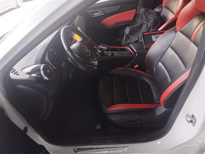 Фото 15 - MG Motor 6