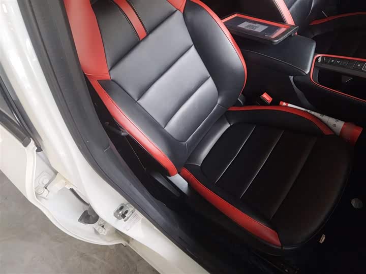 Фото 25 - MG Motor 6