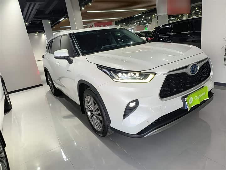 Фото 4 - Toyota Highlander