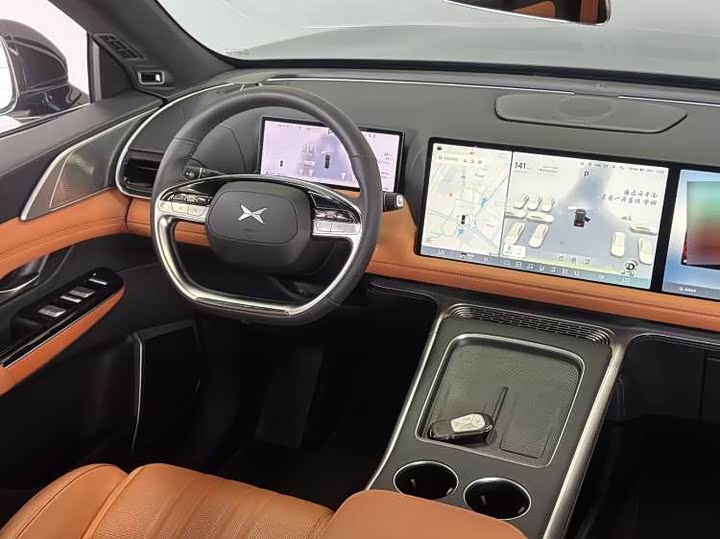 Фото 10 - XPeng G9