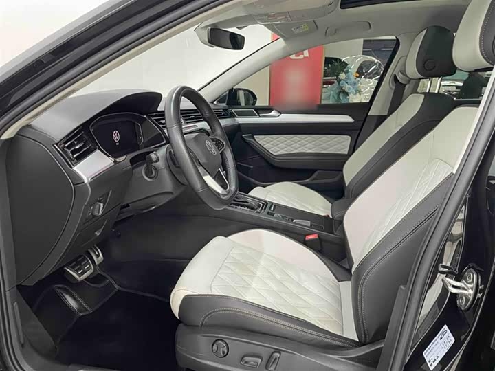 Фото 10 - Volkswagen Magotan