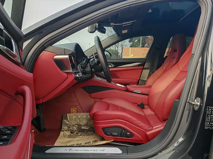 Фото 5 - Porsche Panamera