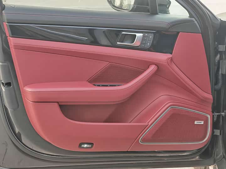 Фото 7 - Porsche Panamera