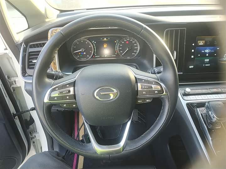 Фото 11 - GAC Trumpchi M8