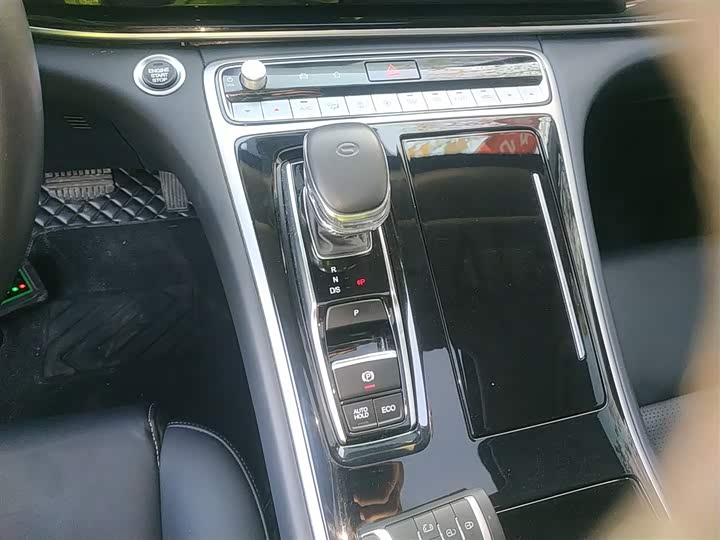 Фото 14 - GAC Trumpchi M8