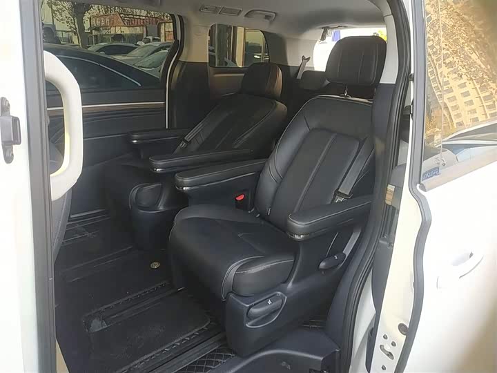 Фото 17 - GAC Trumpchi M8