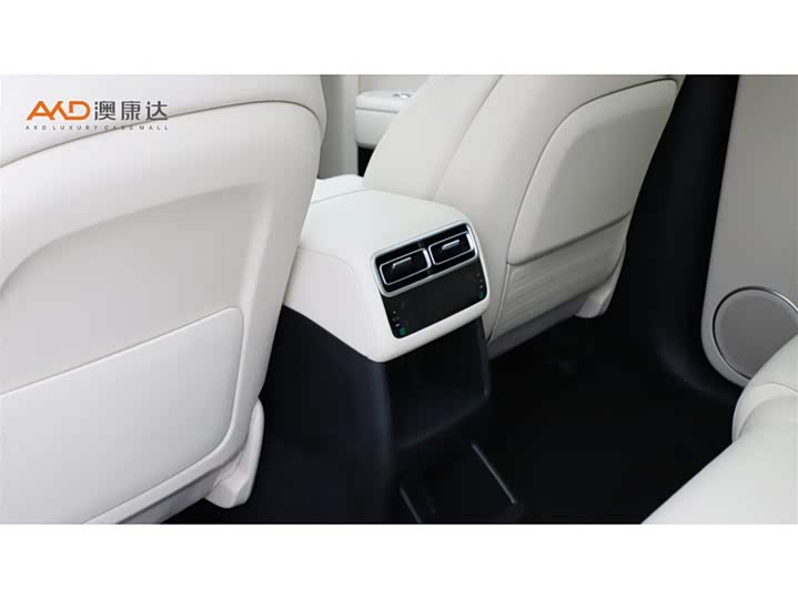 Фото 9 - LiXiang L7