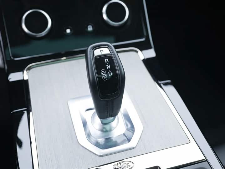 Фото 16 - Land Rover Range Rover Evoque L Hybrid