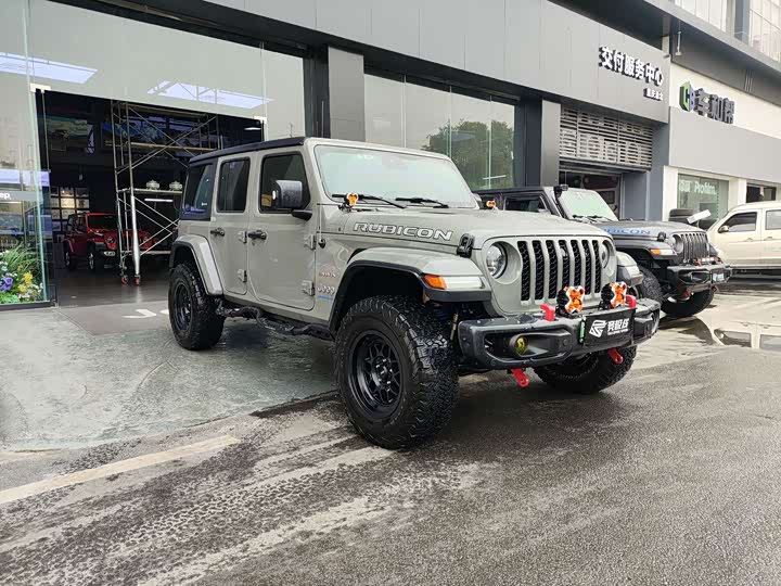 Фото 3 - Jeep Wrangler Hybrid