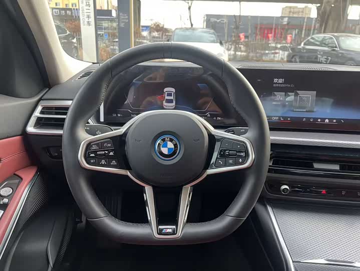 Фото 8 - BMW i3