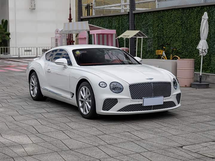 Фото 3 - Bentley Continental GT