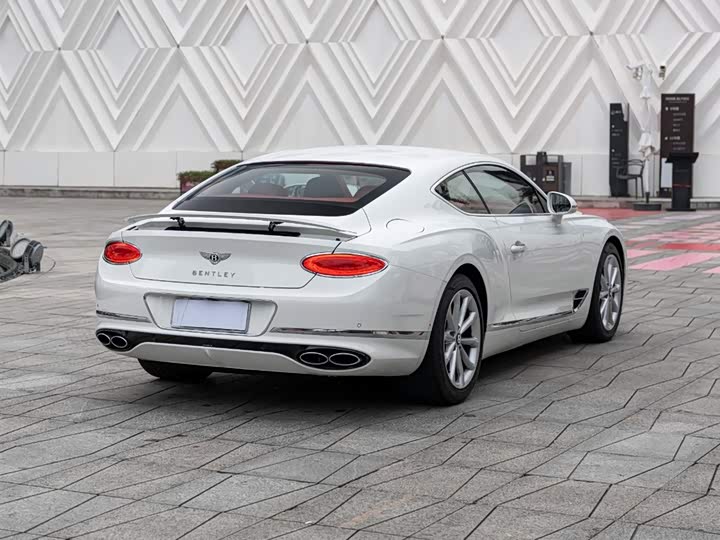 Фото 4 - Bentley Continental GT