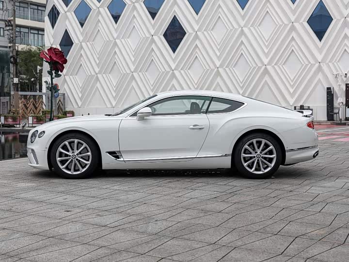 Фото 7 - Bentley Continental GT