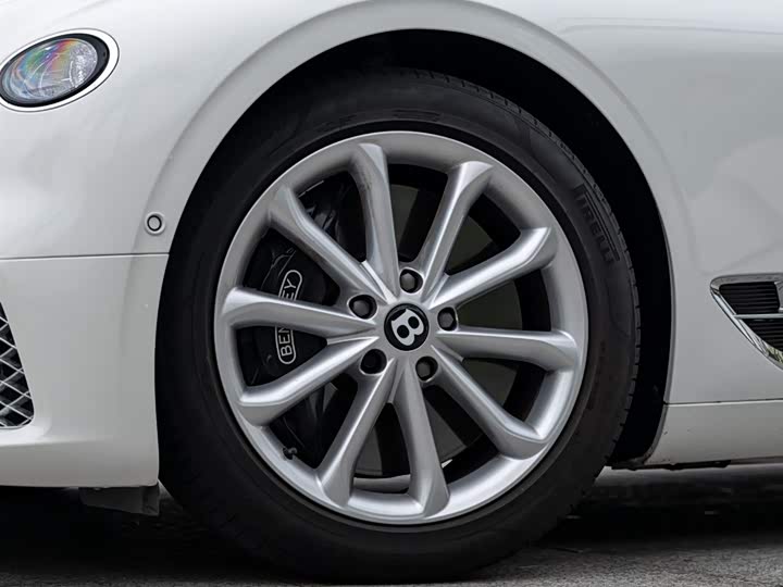 Фото 8 - Bentley Continental GT