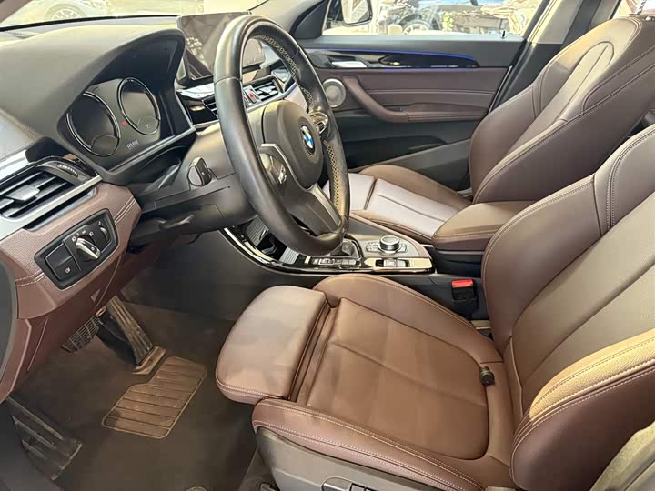 Фото 13 - BMW X2