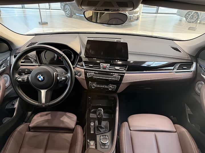 Фото 16 - BMW X2